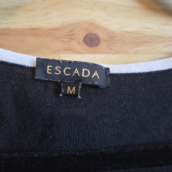 Escada Scoop Neck Black Sleeveless Top - Picture 3 of 7